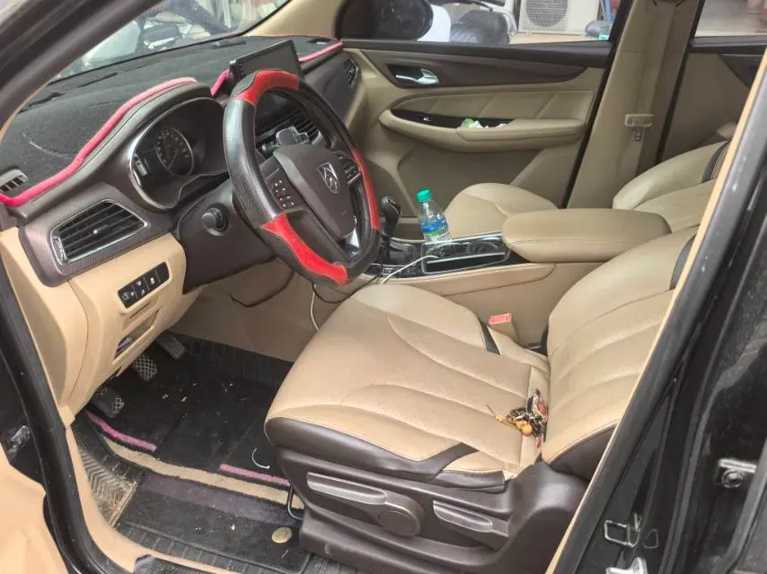 2017 SWM X7 1.5T 156HP L4 5MT,autocango,china used car exporter,china ev exporter,chinese used car exporter,chinese used ev exporter