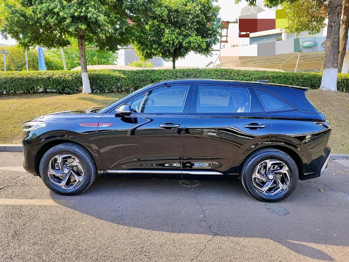 2025 HongQi HS3 1.5T 169HP L4 7DCT,autocango,china used car exporter,china ev exporter,chinese used car exporter,chinese used ev exporter