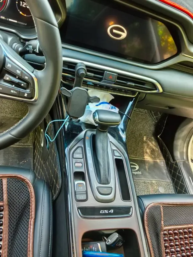 2022 GAC Trumpchi GS4 1.5T 169HP L4 6AT,autocango,china used car exporter,china ev exporter,chinese used car exporter,chinese used ev exporter