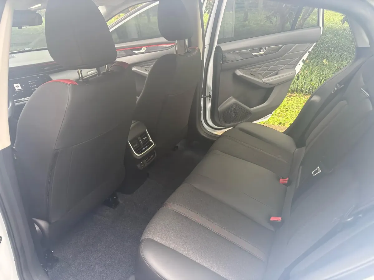 2023 DongFeng Aeolus YiXuan MAX 1.5T 190HP L4 7DCT,autocango,china used car exporter,china ev exporter,chinese used car exporter,chinese used ev exporter