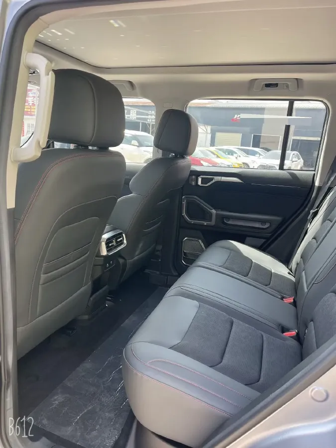 2024 Jetour ShanHai TravellerC-DM 1.5T 156HP L4 3DHT PHEV 26.7KWH,autocango,china used car exporter,china ev exporter,chinese used car exporter,chinese used ev exporter