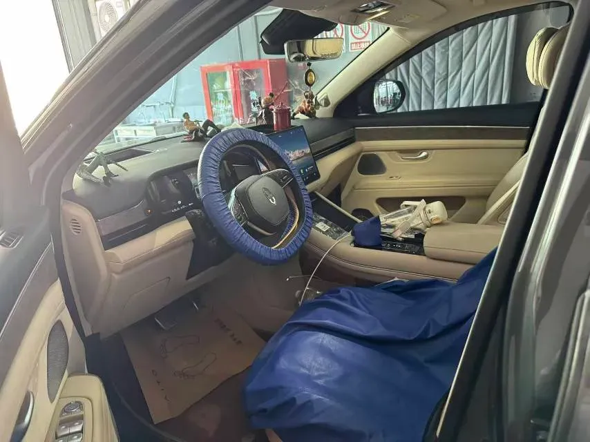 2022 Volvo S60 2.0T 197HP L4 8AT,autocango,china used car exporter,china ev exporter,chinese used car exporter,chinese used ev exporter