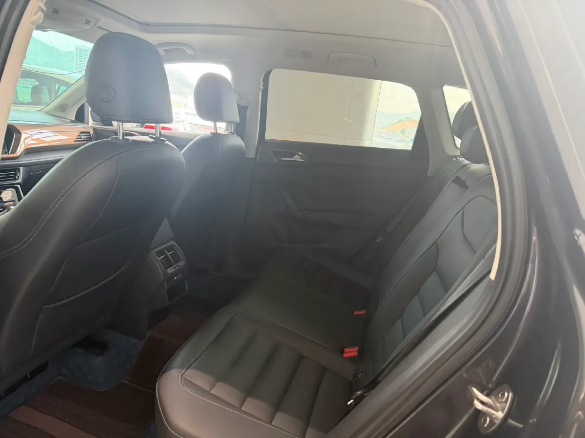 2021 Volkswagen Tharu 1.4T 150HP L4 7DCT,autocango,china used car exporter,china ev exporter,chinese used car exporter,chinese used ev exporter