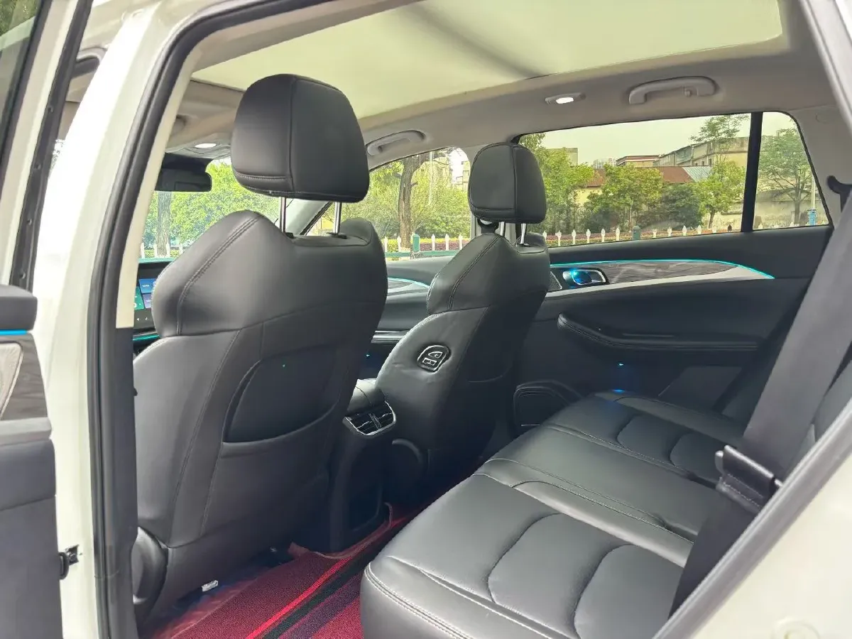 2021 Skyworth EV6 BEV 71.98KWH,autocango,china used car exporter,china ev exporter,chinese used car exporter,chinese used ev exporter