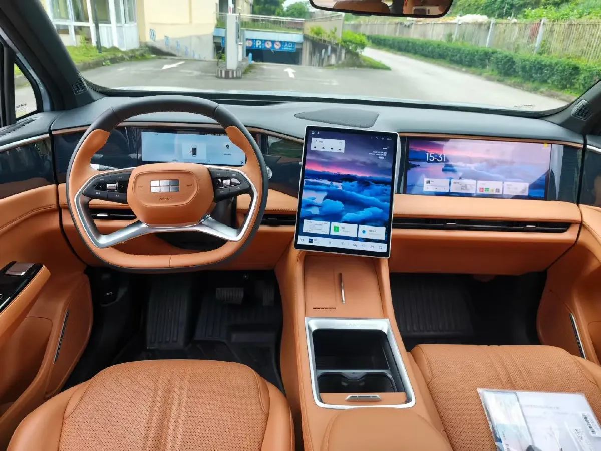 2025 Geely Galaxy L7 1.5L 112HP L4 1DHT PHEV 18.4KWH,autocango,china used car exporter,china ev exporter,chinese used car exporter,chinese used ev exporter