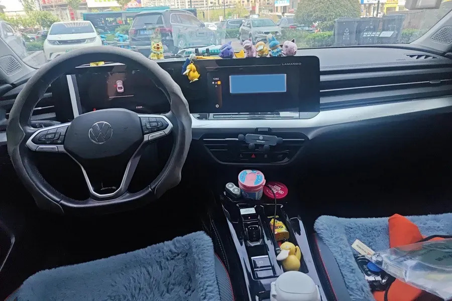 2022 Volkswagen Lavida 1.4T 150HP L4 7DCT,autocango,china used car exporter,china ev exporter,chinese used car exporter,chinese used ev exporter