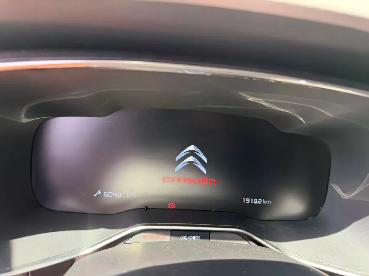 2017 Citroen C5 Aircross 1.6T 167HP L4 6AT,autocango,china used car exporter,china ev exporter,chinese used car exporter,chinese used ev exporter