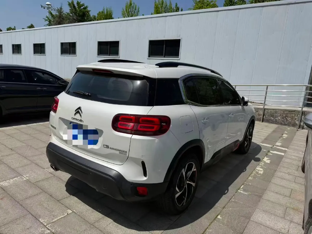2017 Citroen C5 Aircross 1.6T 167HP L4 6AT,autocango,china used car exporter,china ev exporter,chinese used car exporter,chinese used ev exporter