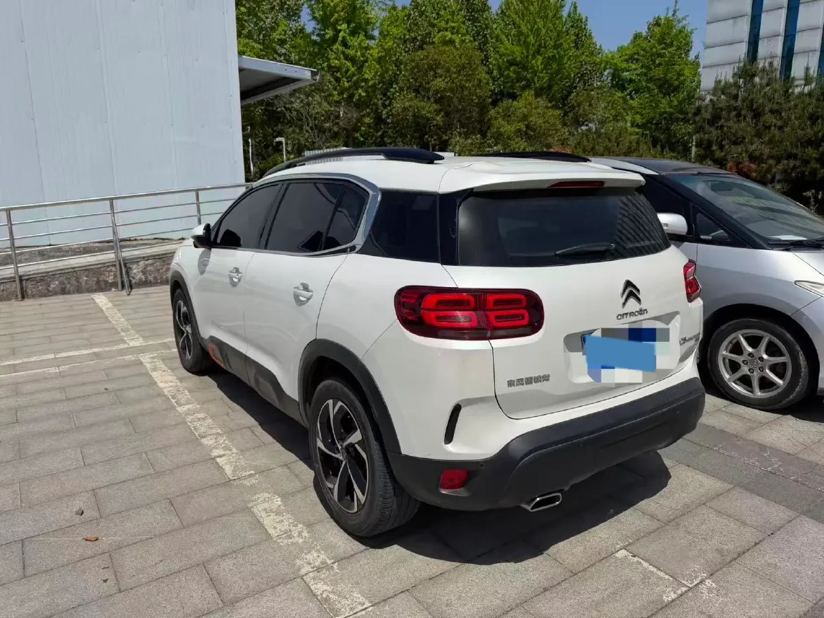 2017 Citroen C5 Aircross 1.6T 167HP L4 6AT,autocango,china used car exporter,china ev exporter,chinese used car exporter,chinese used ev exporter