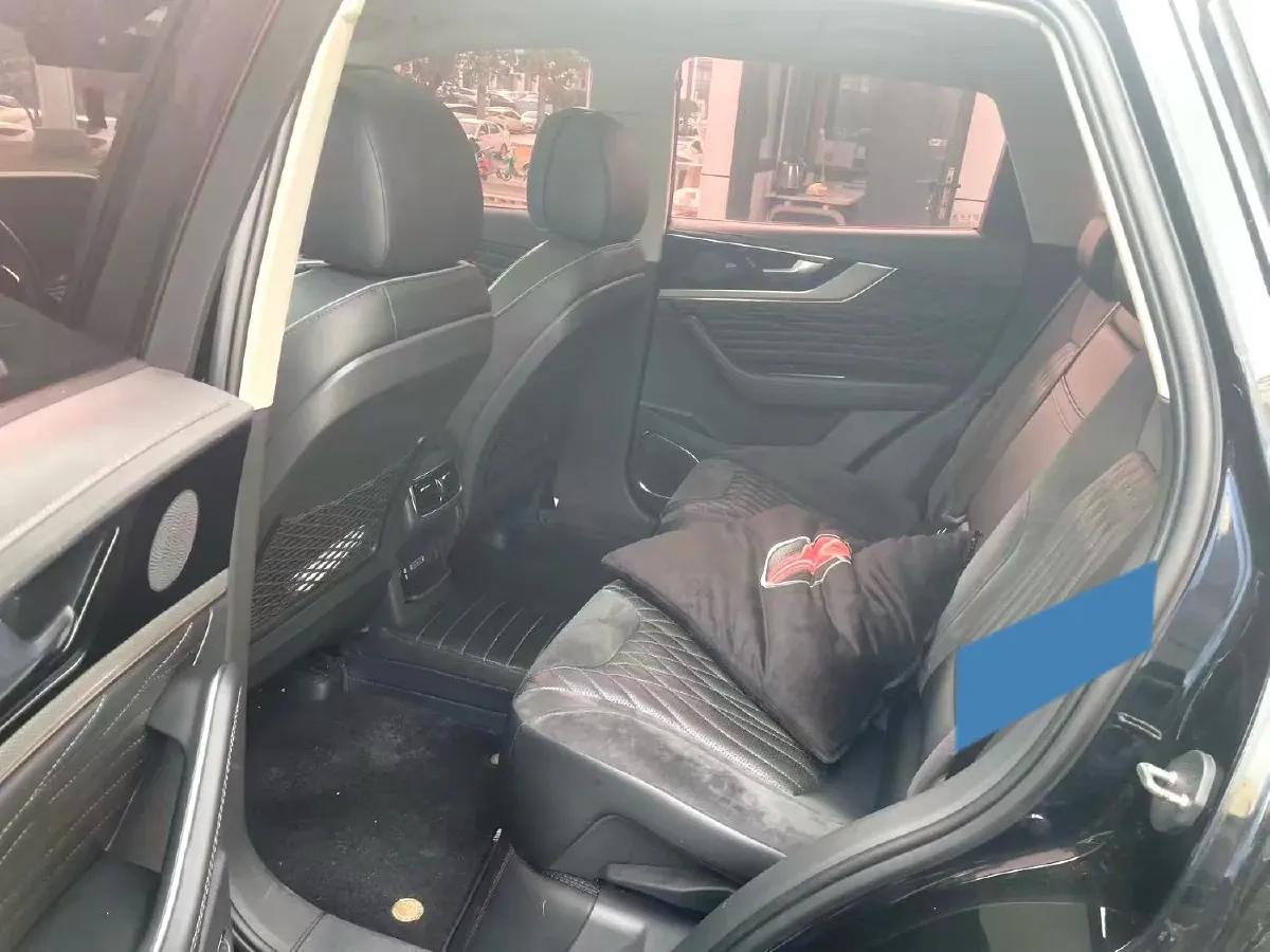 2019 HongQi HS5 2.0T 224HP L4 6AT,autocango,china used car exporter,china ev exporter,chinese used car exporter,chinese used ev exporter