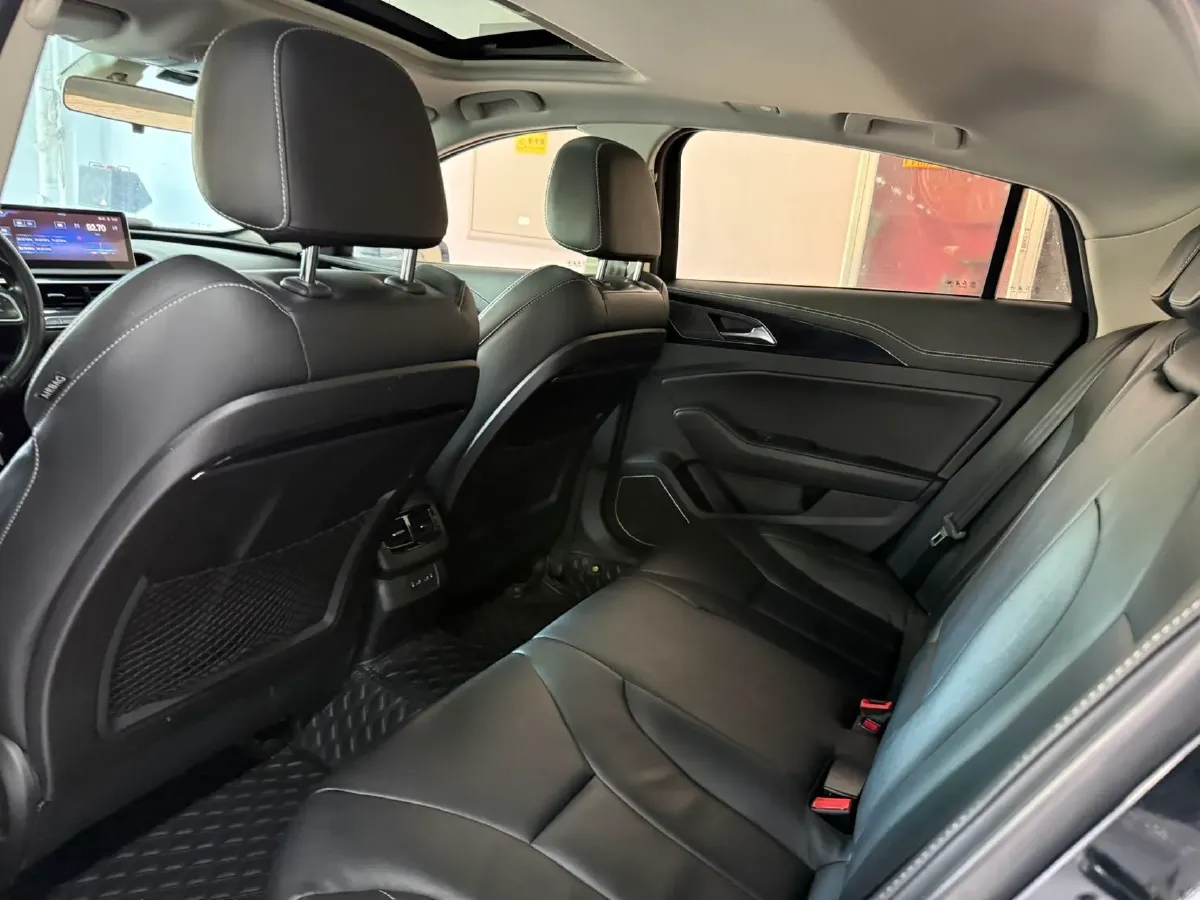 2019 HongQi H5 1.8T 180HP L4 6AT,autocango,china used car exporter,china ev exporter,chinese used car exporter,chinese used ev exporter