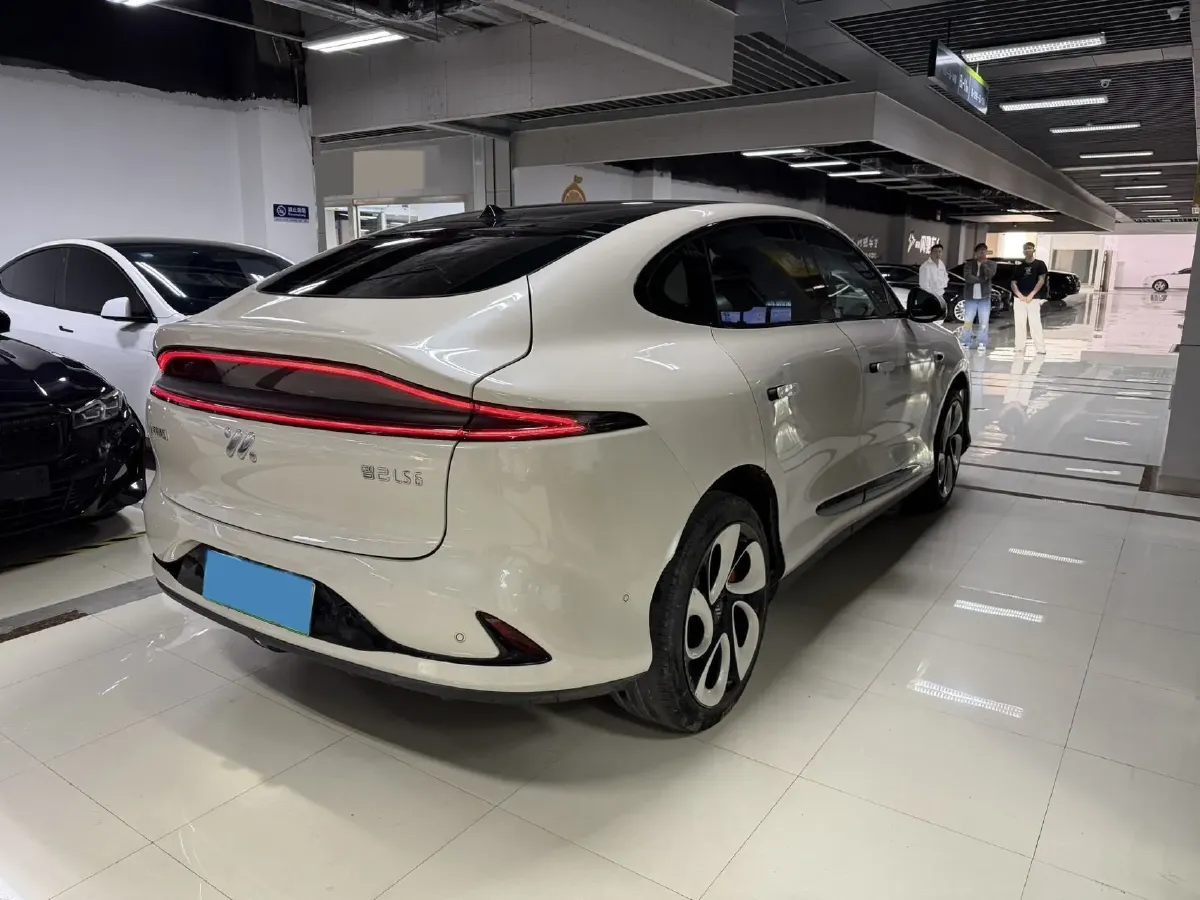 2023 IM LS6 BEV 71KWH,autocango,china used car exporter,china ev exporter,chinese used car exporter,chinese used ev exporter