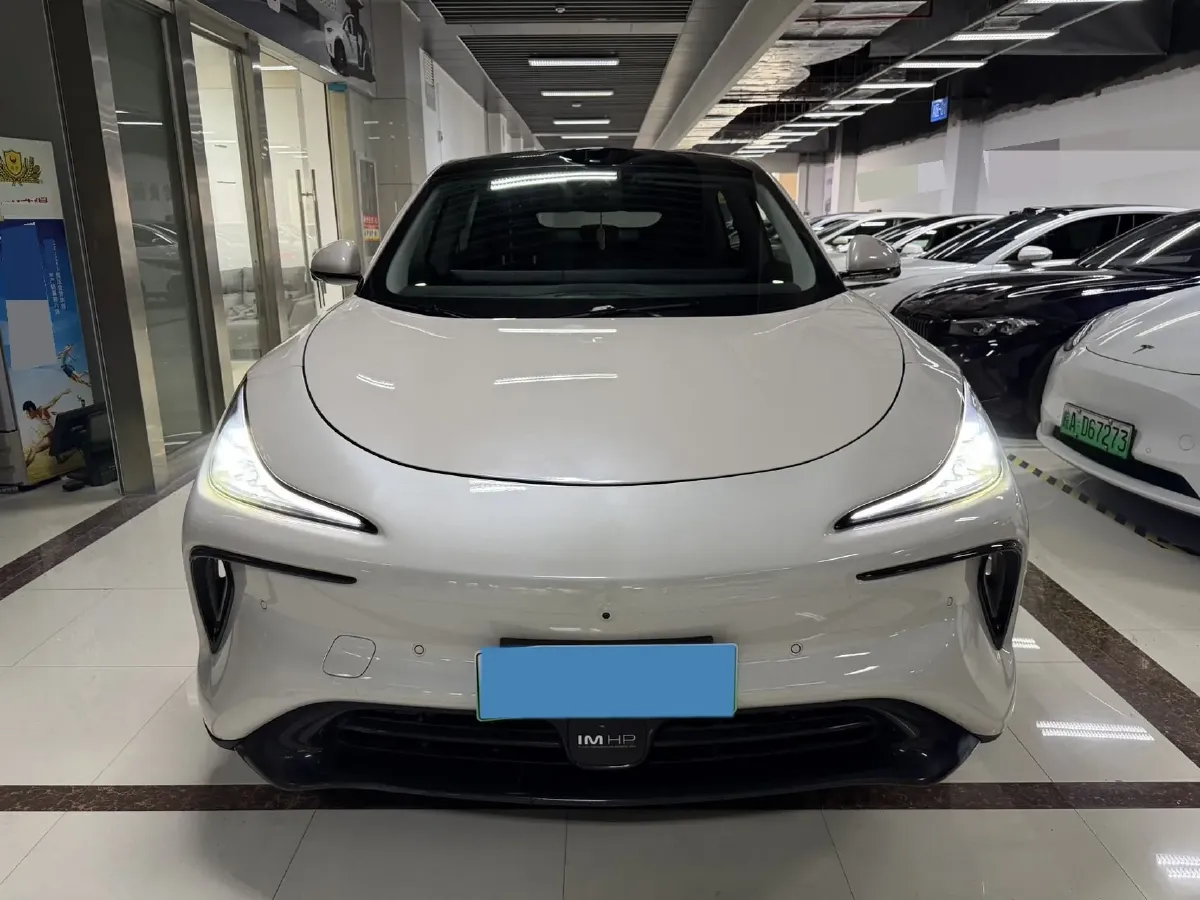 2023 IM LS6 BEV 71KWH,autocango,china used car exporter,china ev exporter,chinese used car exporter,chinese used ev exporter