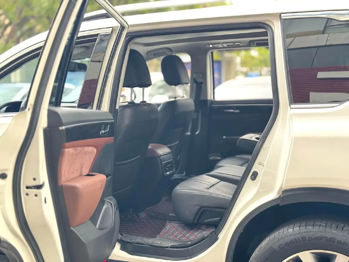 2017 GAC Trumpchi GS8 2.0T 201HP L4 6AT,autocango,china used car exporter,china ev exporter,chinese used car exporter,chinese used ev exporter