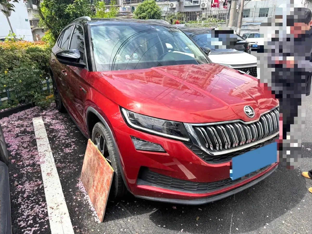 2021 Skoda Kodiak GT 2.0T 186HP L4 7DCT,autocango,china used car exporter,china ev exporter,chinese used car exporter,chinese used ev exporter
