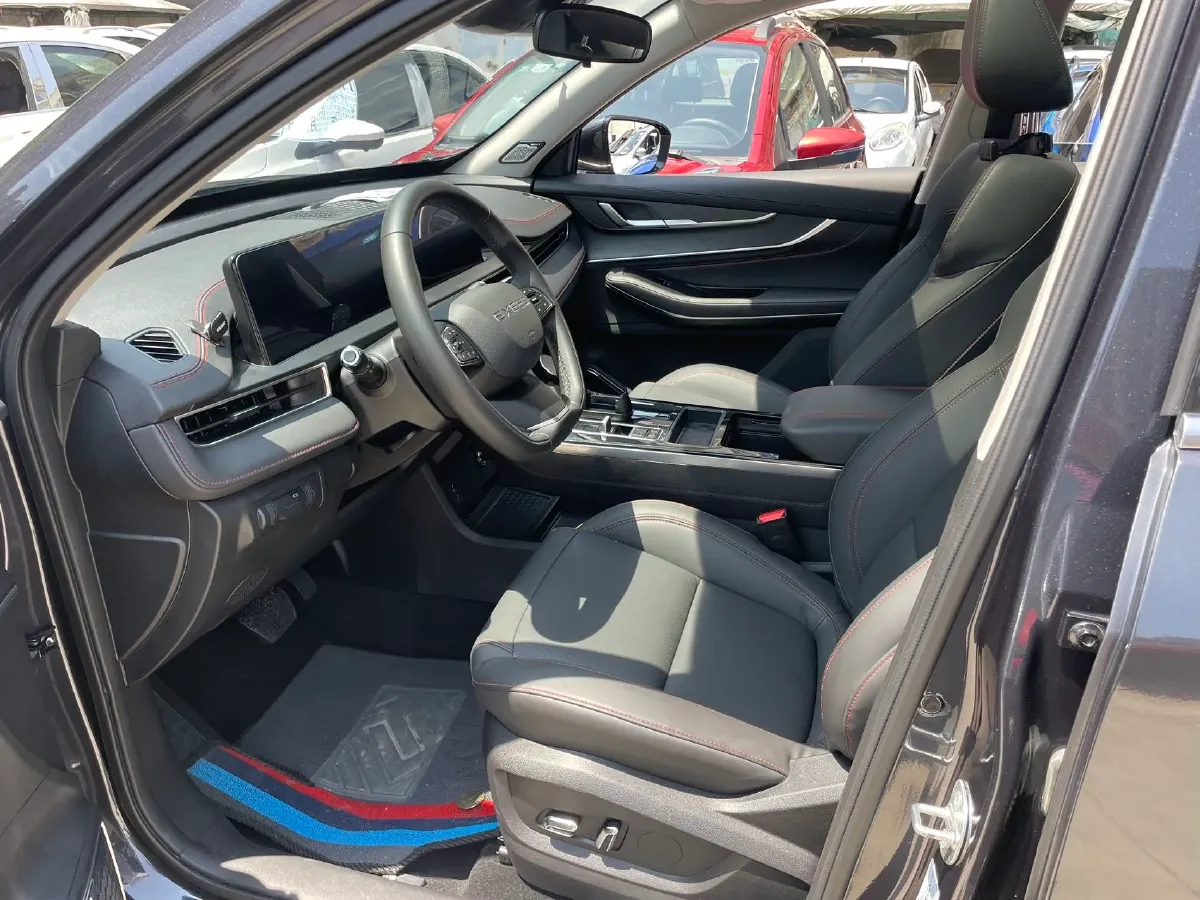 2022 ChangAn Oshan X7 Plus 1.5T 188HP L4 7DCT,autocango,china used car exporter,china ev exporter,chinese used car exporter,chinese used ev exporter