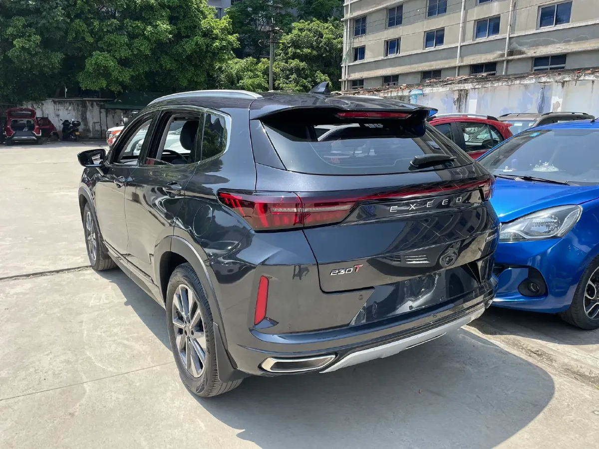 2022 ChangAn Oshan X7 Plus 1.5T 188HP L4 7DCT,autocango,china used car exporter,china ev exporter,chinese used car exporter,chinese used ev exporter