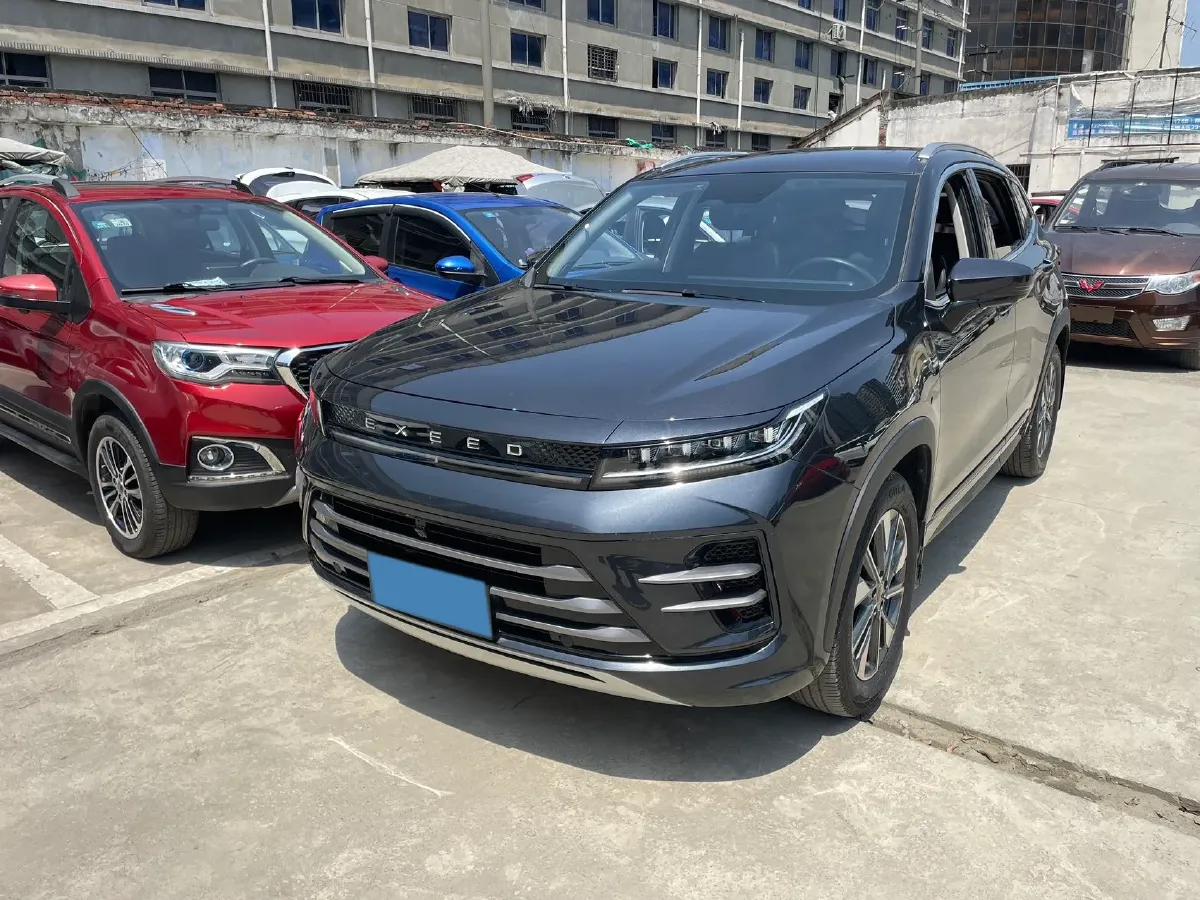 2022 ChangAn Oshan X7 Plus 1.5T 188HP L4 7DCT,autocango,china used car exporter,china ev exporter,chinese used car exporter,chinese used ev exporter
