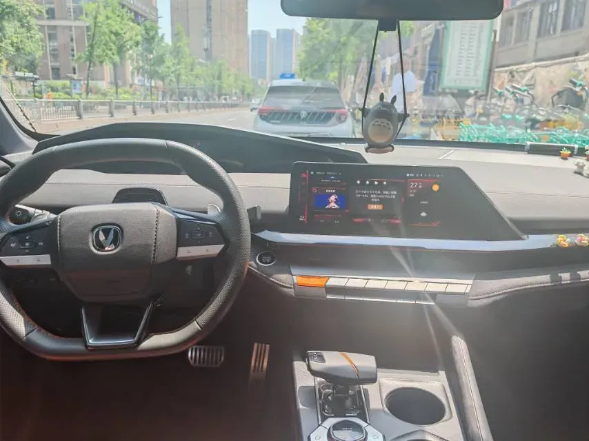 2024 ChangAn UNI-V 1.5T 188HP L4 7DCT,autocango,china used car exporter,china ev exporter,chinese used car exporter,chinese used ev exporter