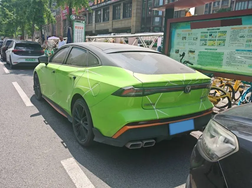 2024 ChangAn UNI-V 1.5T 188HP L4 7DCT,autocango,china used car exporter,china ev exporter,chinese used car exporter,chinese used ev exporter