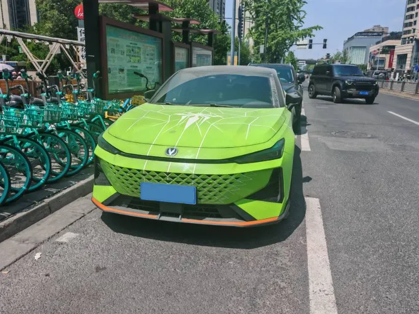 2024 ChangAn UNI-V 1.5T 188HP L4 7DCT,autocango,china used car exporter,china ev exporter,chinese used car exporter,chinese used ev exporter