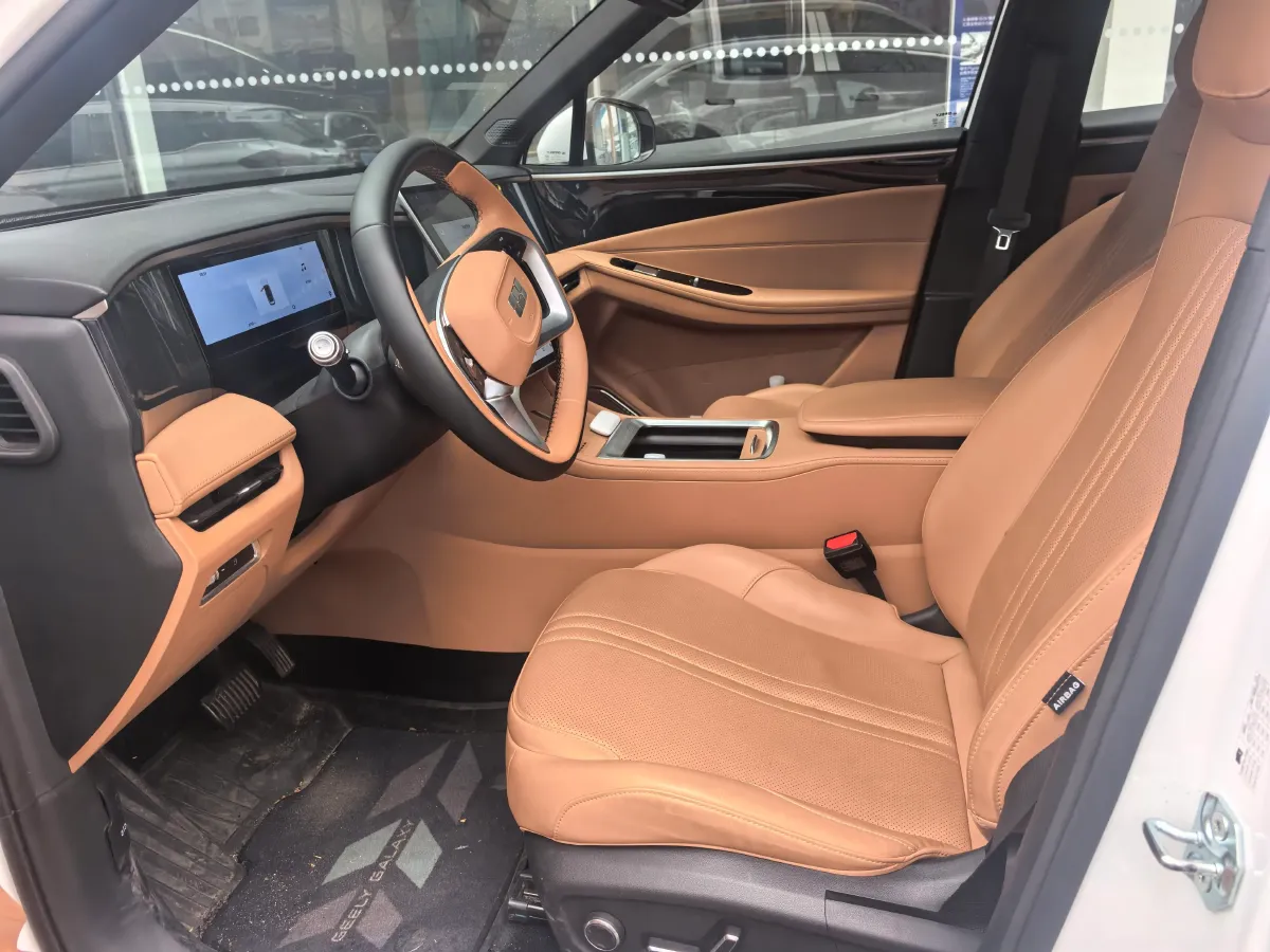 2025 Geely Galaxy L7 1.5L 112HP L4 1DHT PHEV 18.4KWH,autocango,china used car exporter,china ev exporter,chinese used car exporter,chinese used ev exporter