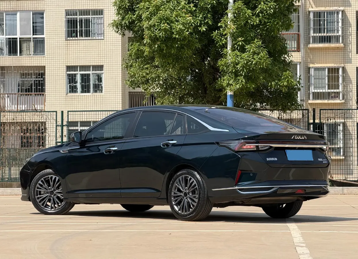 2021 DongFeng Aeolus YiXuan MAX 1.5T 190HP L4 7DCT,autocango,china used car exporter,china ev exporter,chinese used car exporter,chinese used ev exporter