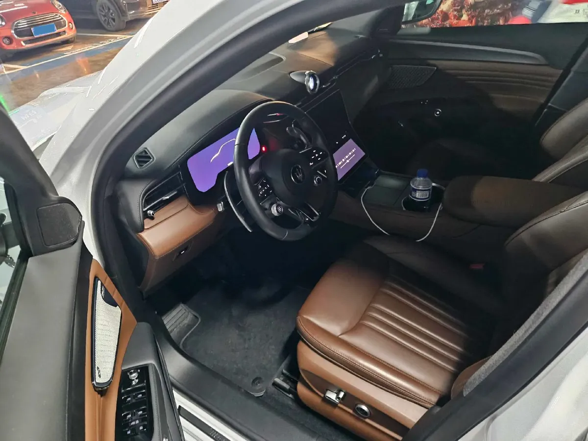 2023 Maserati Grecale 2.0T 300HP L4 8AT,autocango,china used car exporter,china ev exporter,chinese used car exporter,chinese used ev exporter