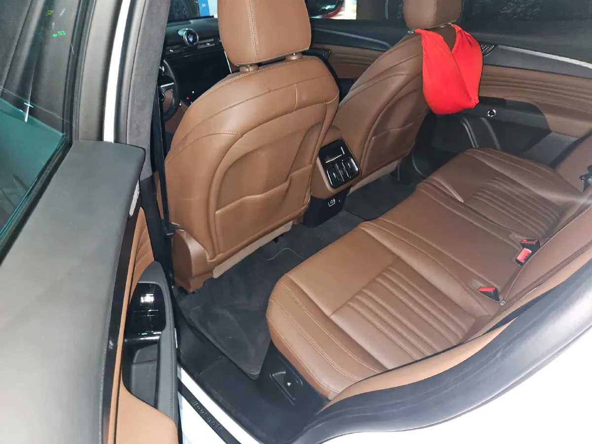 2023 Maserati Grecale 2.0T 300HP L4 8AT,autocango,china used car exporter,china ev exporter,chinese used car exporter,chinese used ev exporter