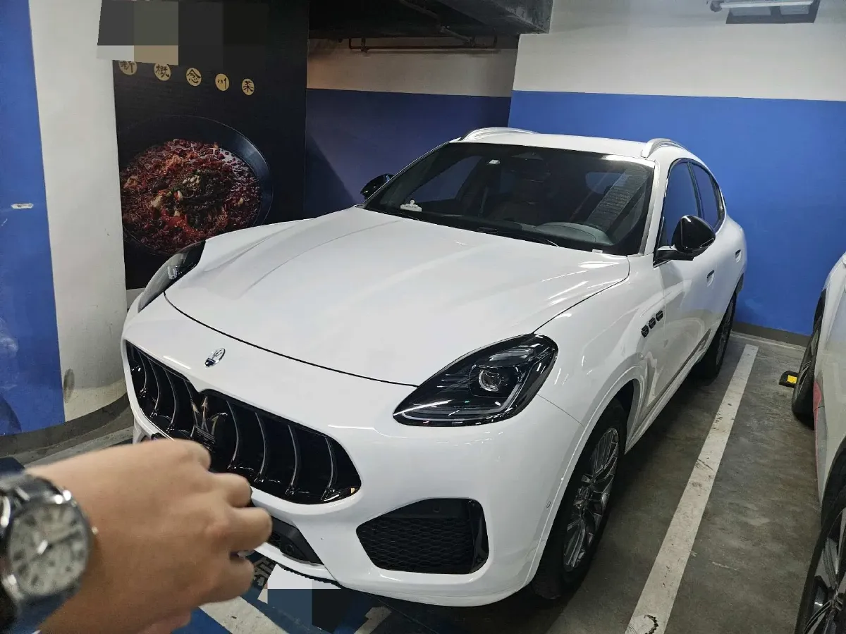 2023 Maserati Grecale 2.0T 300HP L4 8AT,autocango,china used car exporter,china ev exporter,chinese used car exporter,chinese used ev exporter
