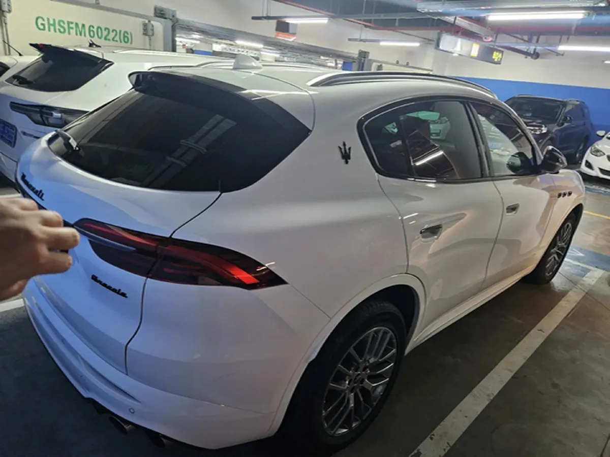 2023 Maserati Grecale 2.0T 300HP L4 8AT,autocango,china used car exporter,china ev exporter,chinese used car exporter,chinese used ev exporter