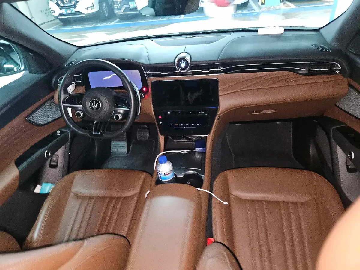 2023 Maserati Grecale 2.0T 300HP L4 8AT,autocango,china used car exporter,china ev exporter,chinese used car exporter,chinese used ev exporter