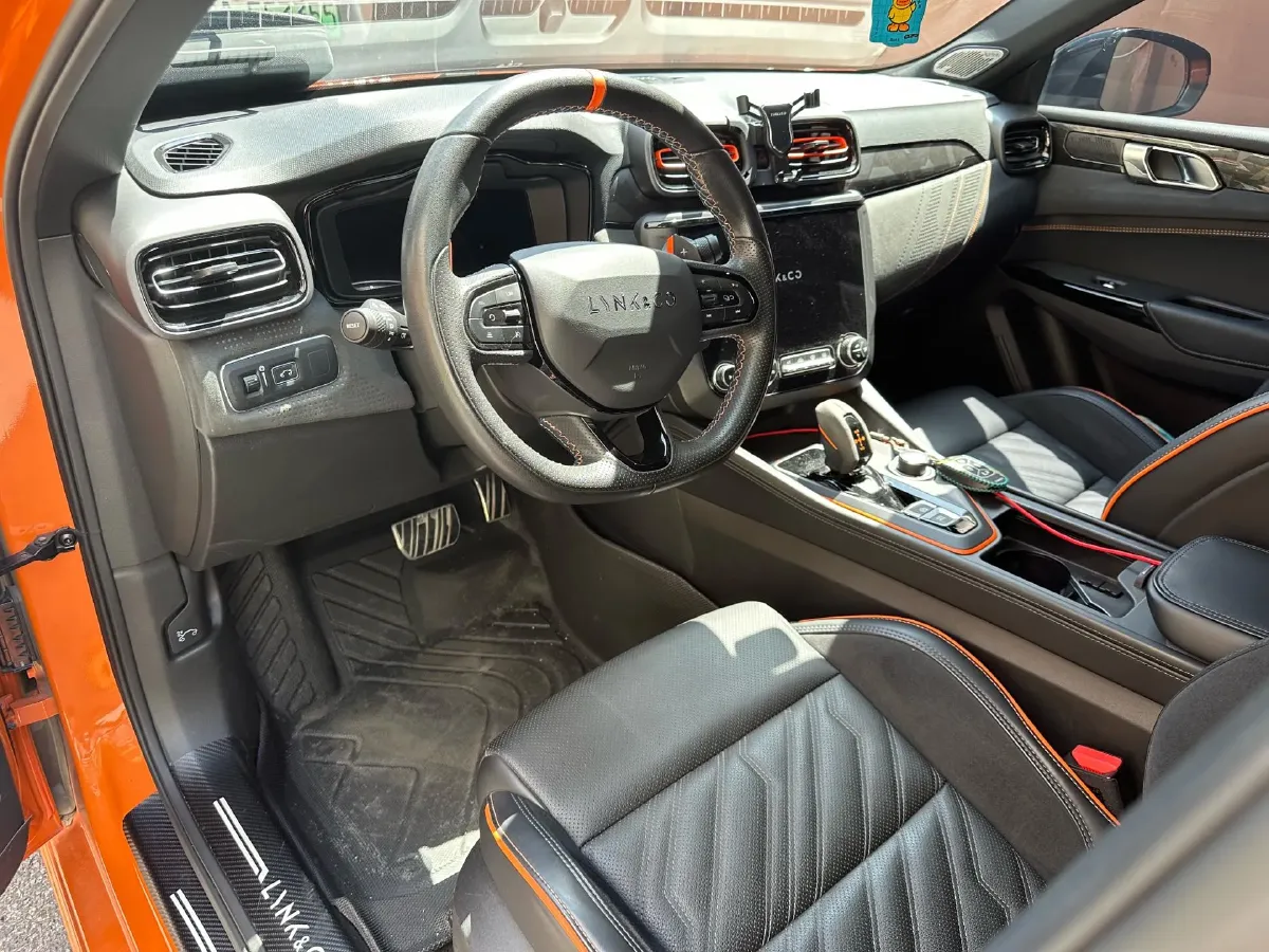 2021 LYNK&CO 02 Hatchback 2.0T 254HP L4 8AT,autocango,china used car exporter,china ev exporter,chinese used car exporter,chinese used ev exporter