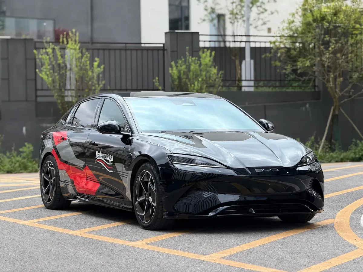 2022 AITO AITO M5 Range Extended 125HP REEV 40KWH,autocango,china used car exporter,china ev exporter,chinese used car exporter,chinese used ev exporter