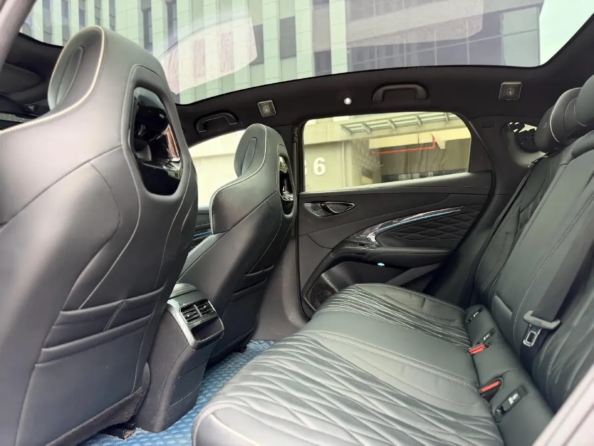 2022 AITO AITO M5 Range Extended 125HP REEV 40KWH,autocango,china used car exporter,china ev exporter,chinese used car exporter,chinese used ev exporter