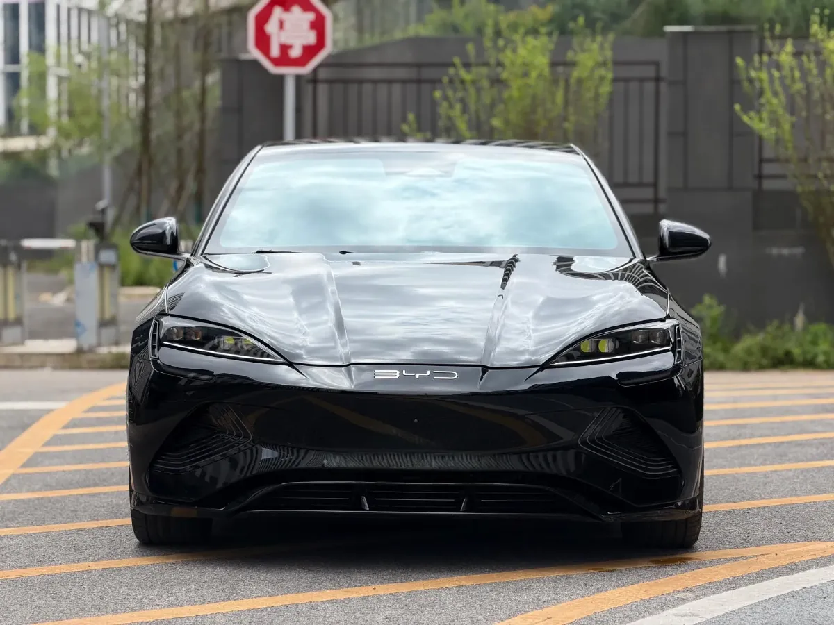 2022 AITO AITO M5 Range Extended 125HP REEV 40KWH,autocango,china used car exporter,china ev exporter,chinese used car exporter,chinese used ev exporter