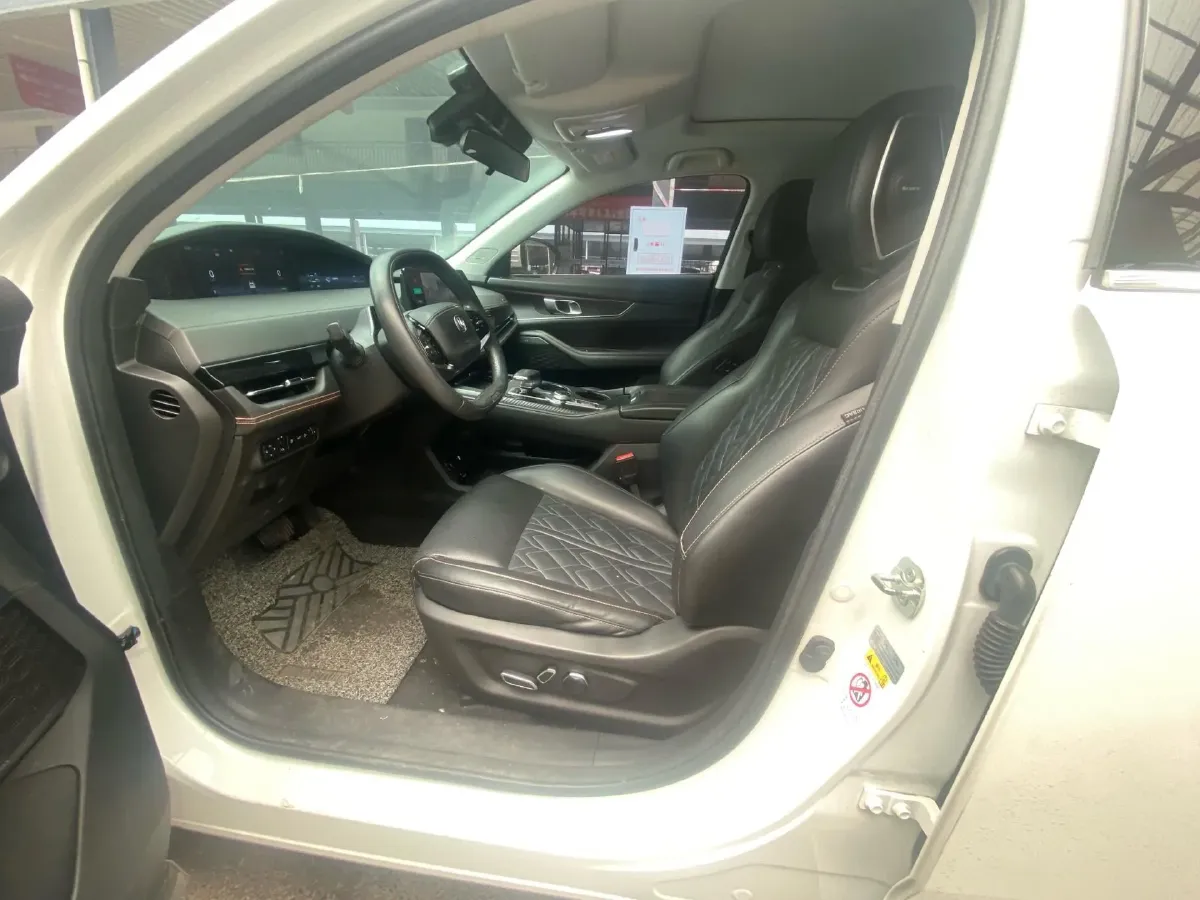 2022 Chevrolet Menlo BEV 61.1KWH,autocango,china used car exporter,china ev exporter,chinese used car exporter,chinese used ev exporter