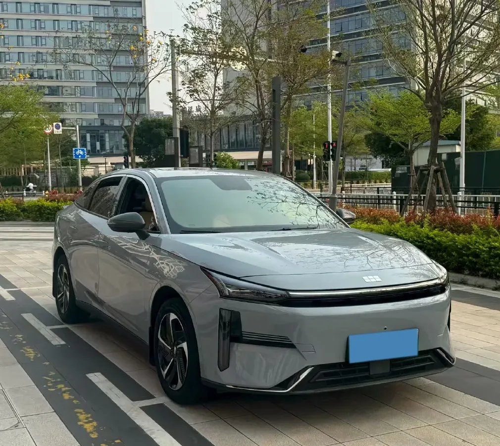 2023 Geely Galaxy L6 1.5T 163HP L4 3DHT PHEV,autocango,china used car exporter,china ev exporter,chinese used car exporter,chinese used ev exporter