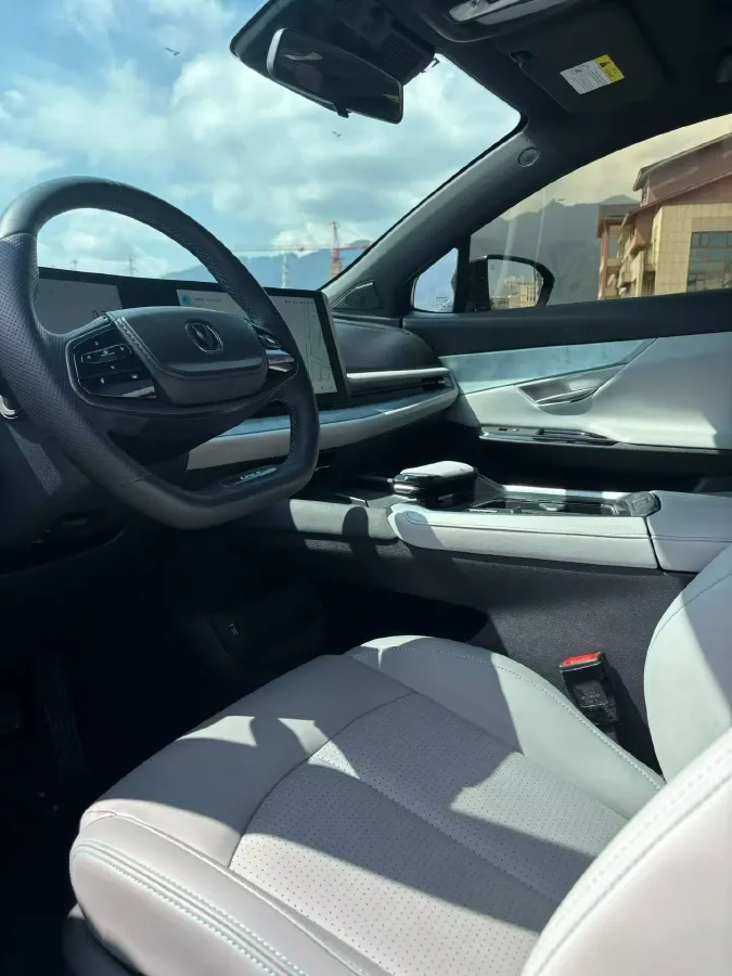 2023 ChangAn UNI-T 1.5T 188HP L4 7DCT,autocango,china used car exporter,china ev exporter,chinese used car exporter,chinese used ev exporter