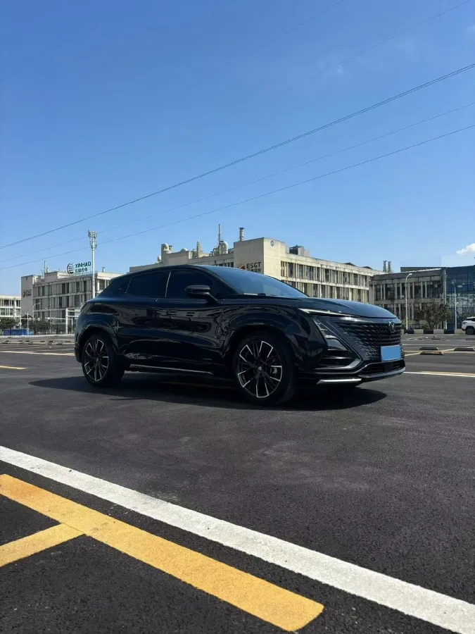 2023 ChangAn UNI-T 1.5T 188HP L4 7DCT,autocango,china used car exporter,china ev exporter,chinese used car exporter,chinese used ev exporter