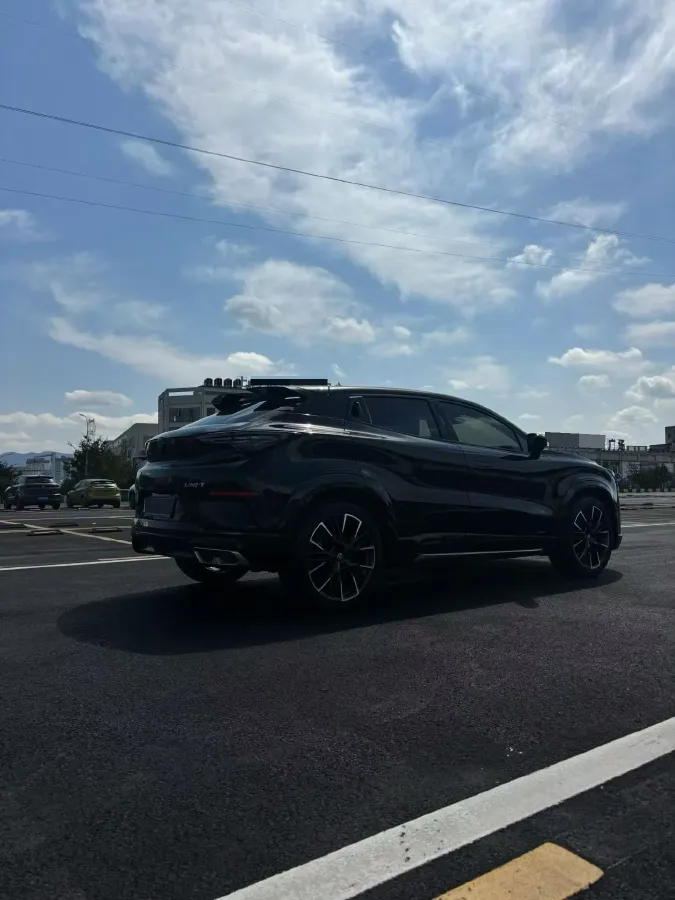 2023 ChangAn UNI-T 1.5T 188HP L4 7DCT,autocango,china used car exporter,china ev exporter,chinese used car exporter,chinese used ev exporter