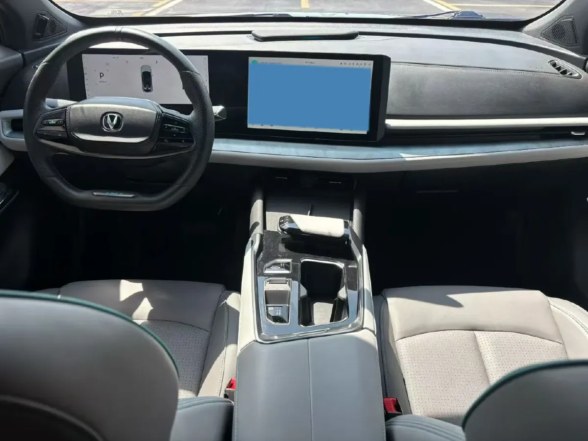 2023 ChangAn UNI-T 1.5T 188HP L4 7DCT,autocango,china used car exporter,china ev exporter,chinese used car exporter,chinese used ev exporter