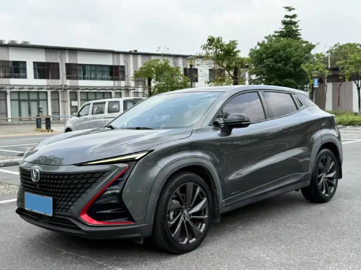 2020 ChangAn UNI-T 1.5T 180HP L4 7DCT,autocango,china used car exporter,china ev exporter,chinese used car exporter,chinese used ev exporter