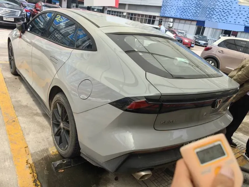 2023 ChangAn UNI-V iDD 1.5T 170HP L4 6TCT PHEV 18.4KWH,autocango,china used car exporter,china ev exporter,chinese used car exporter,chinese used ev exporter