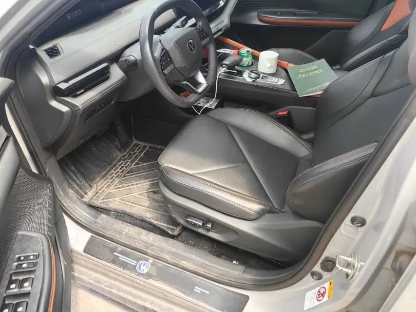 2023 ChangAn UNI-V iDD 1.5T 170HP L4 6TCT PHEV 18.4KWH,autocango,china used car exporter,china ev exporter,chinese used car exporter,chinese used ev exporter