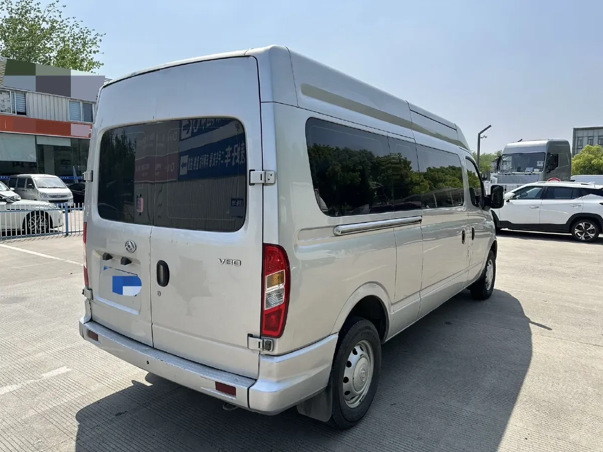 2018 MAXUS XinTu V80 2.5T 136HP L4 6MT,autocango,china used car exporter,china ev exporter,chinese used car exporter,chinese used ev exporter