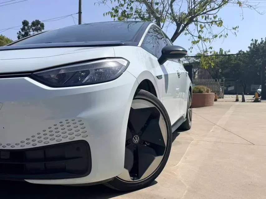 2023 Volkswagen ID.3 BEV 52.8KWH,autocango,china used car exporter,china ev exporter,chinese used car exporter,chinese used ev exporter