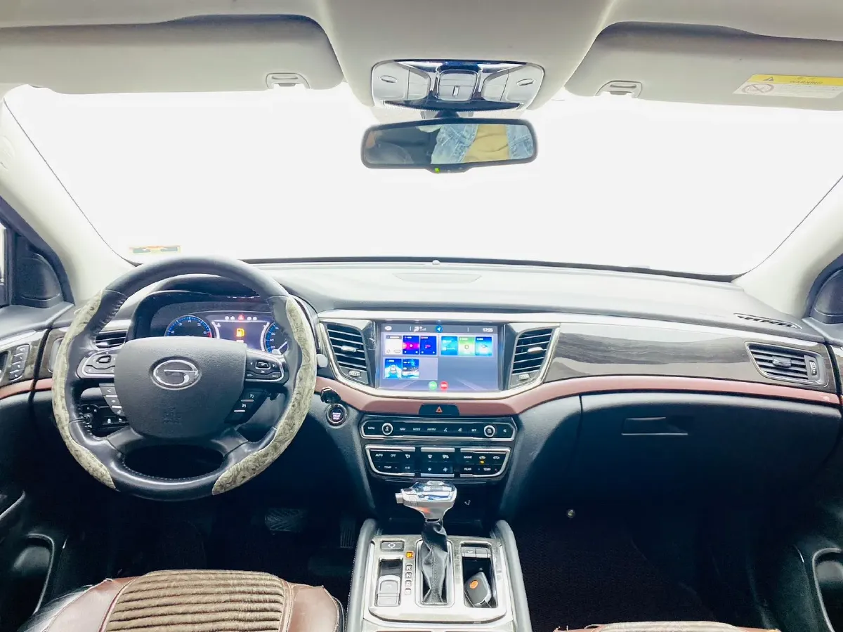 2017 GAC Trumpchi GS8 2.0T 201HP L4 6AT,autocango,china used car exporter,china ev exporter,chinese used car exporter,chinese used ev exporter