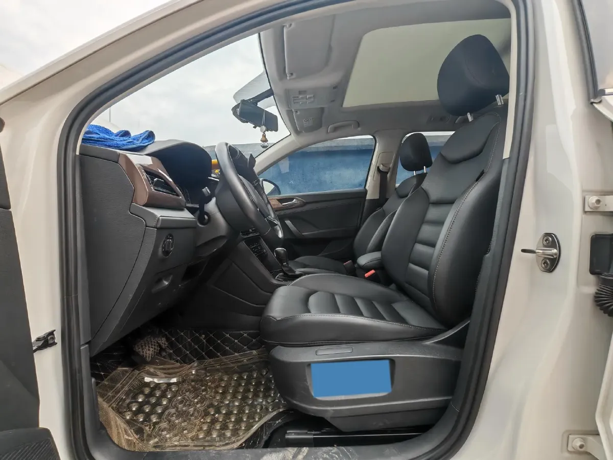 2021 Volkswagen Tharu 1.4T 150HP L4 7DCT,autocango,china used car exporter,china ev exporter,chinese used car exporter,chinese used ev exporter