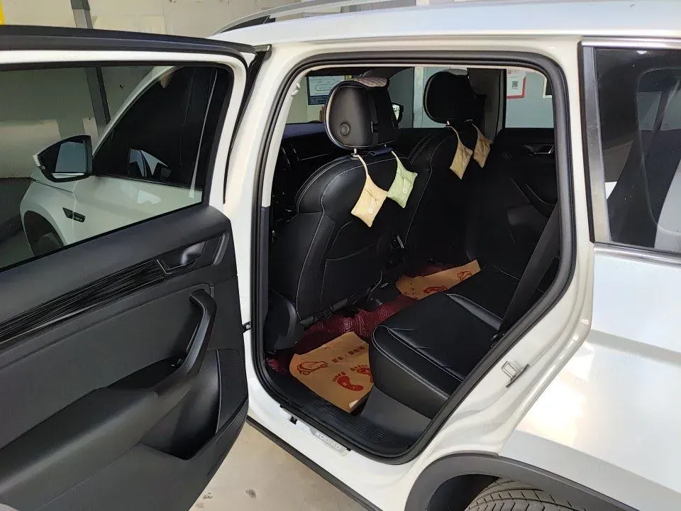 2021 Skoda Kodiak 2.0T 186HP L4 7DCT,autocango,china used car exporter,china ev exporter,chinese used car exporter,chinese used ev exporter